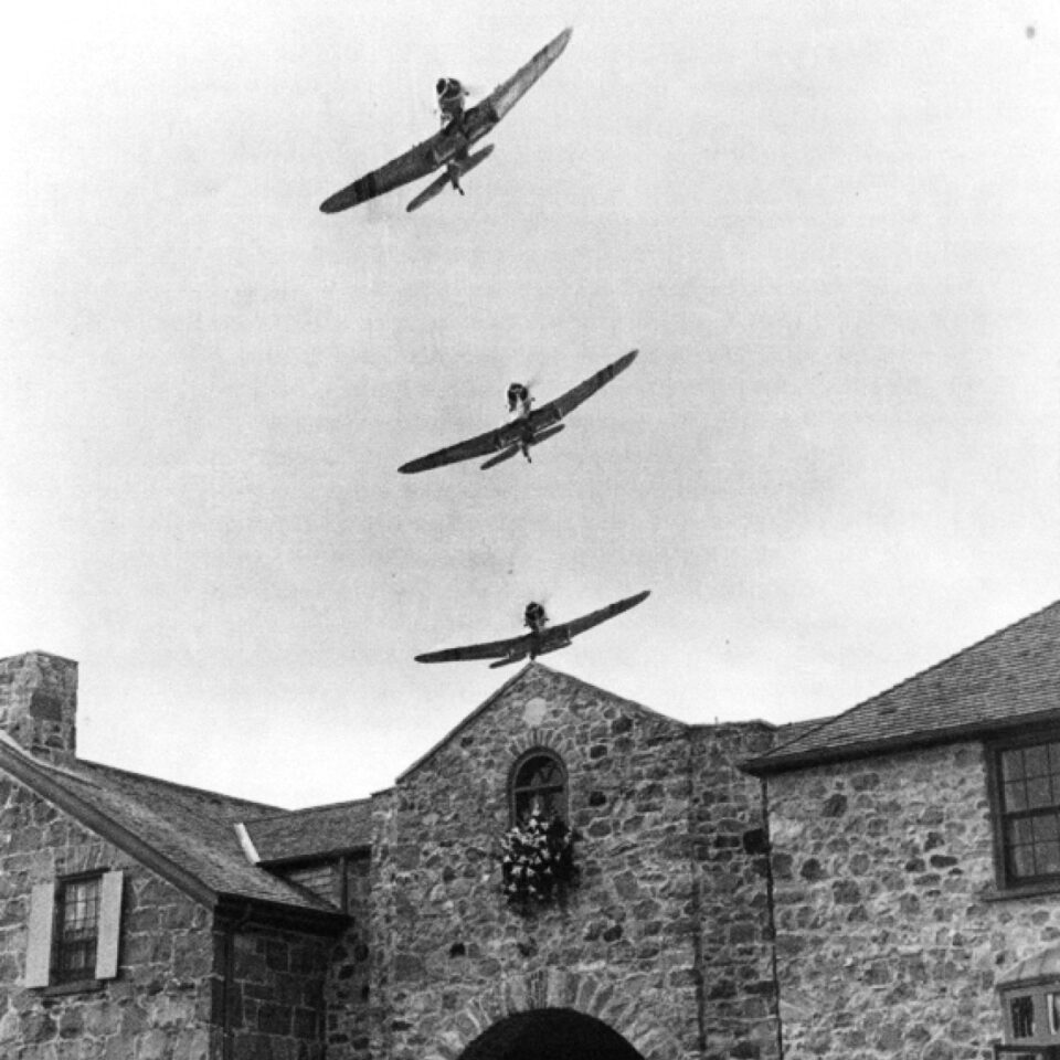 Members of the Royal Norwegian Air Force, exiled from their country during the war, were always welcome guests at the Blaffer’s summer house.