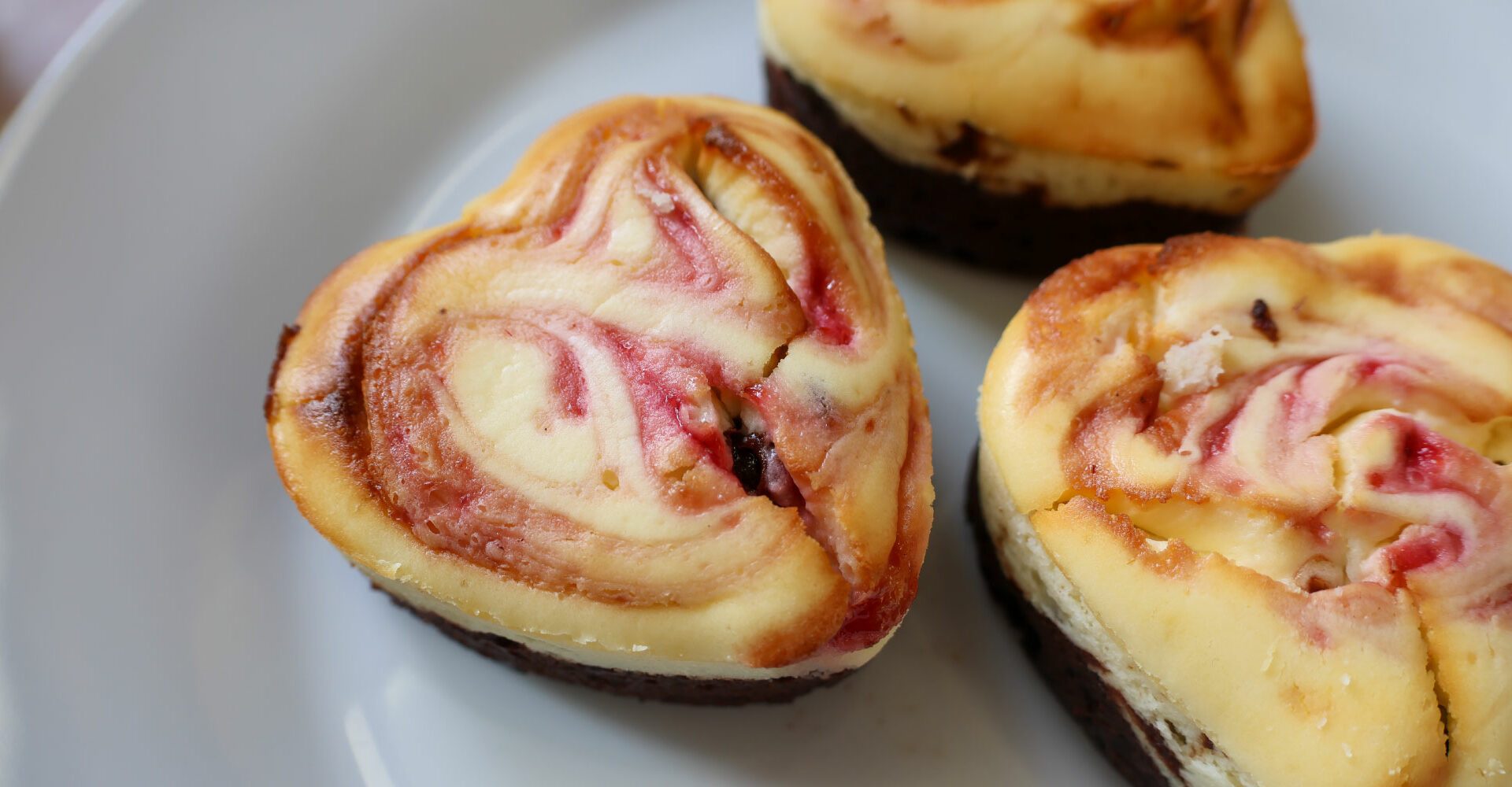 Raspberry Swirl Cheesecake Brownie